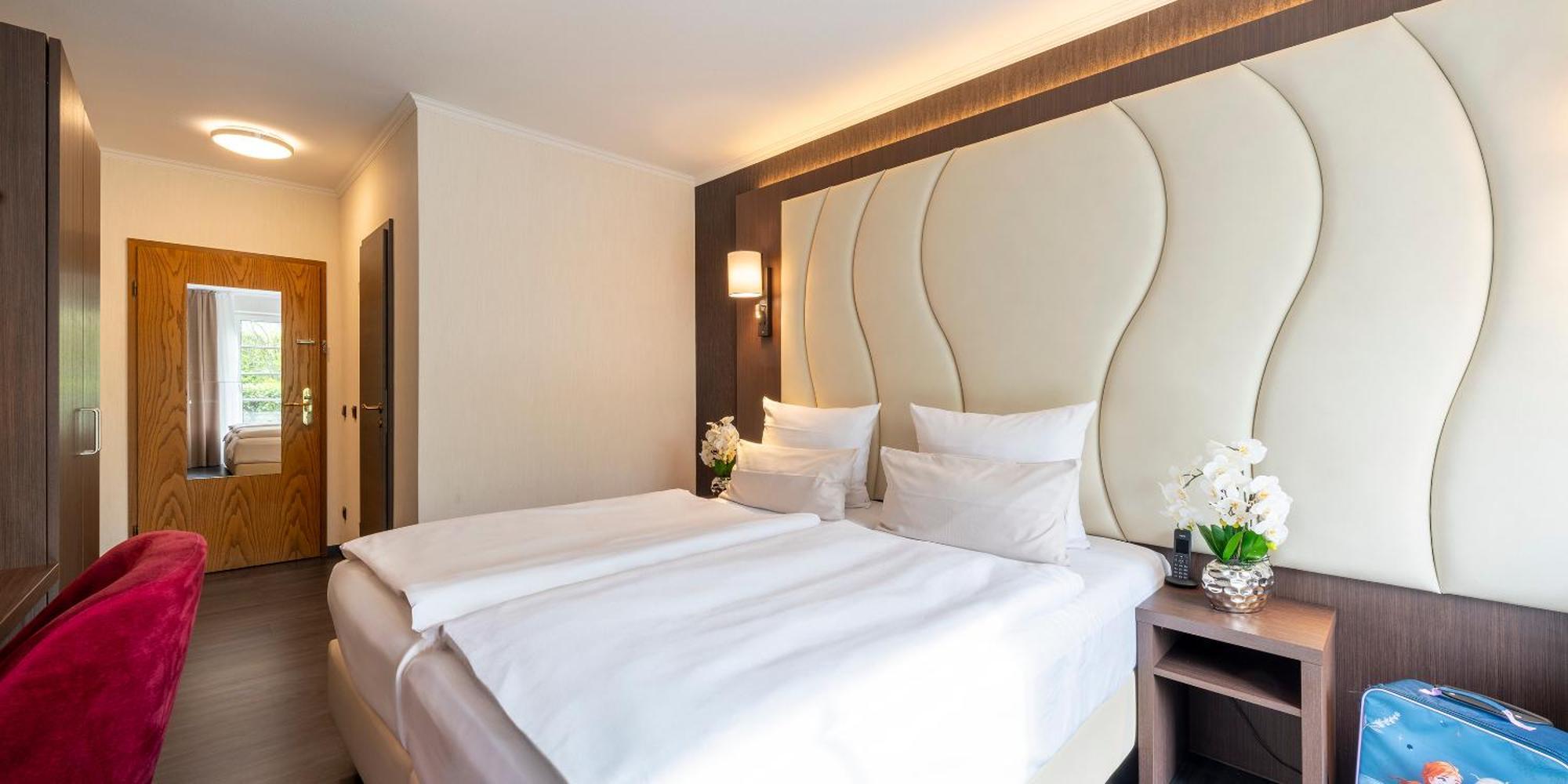 Best Western Hotel Schmoeker-Hof Нордерштедт Экстерьер фото